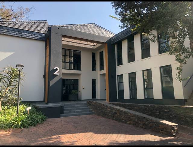 209M² OFFICE TO LET IN HYDE PARK